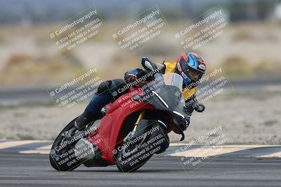 media/Nov-15-2025-Race Pace (Sat) [[8de605a2d8]]/Non Verified Riders (1st 20 Minutes)/Turn 4 (1010am)/